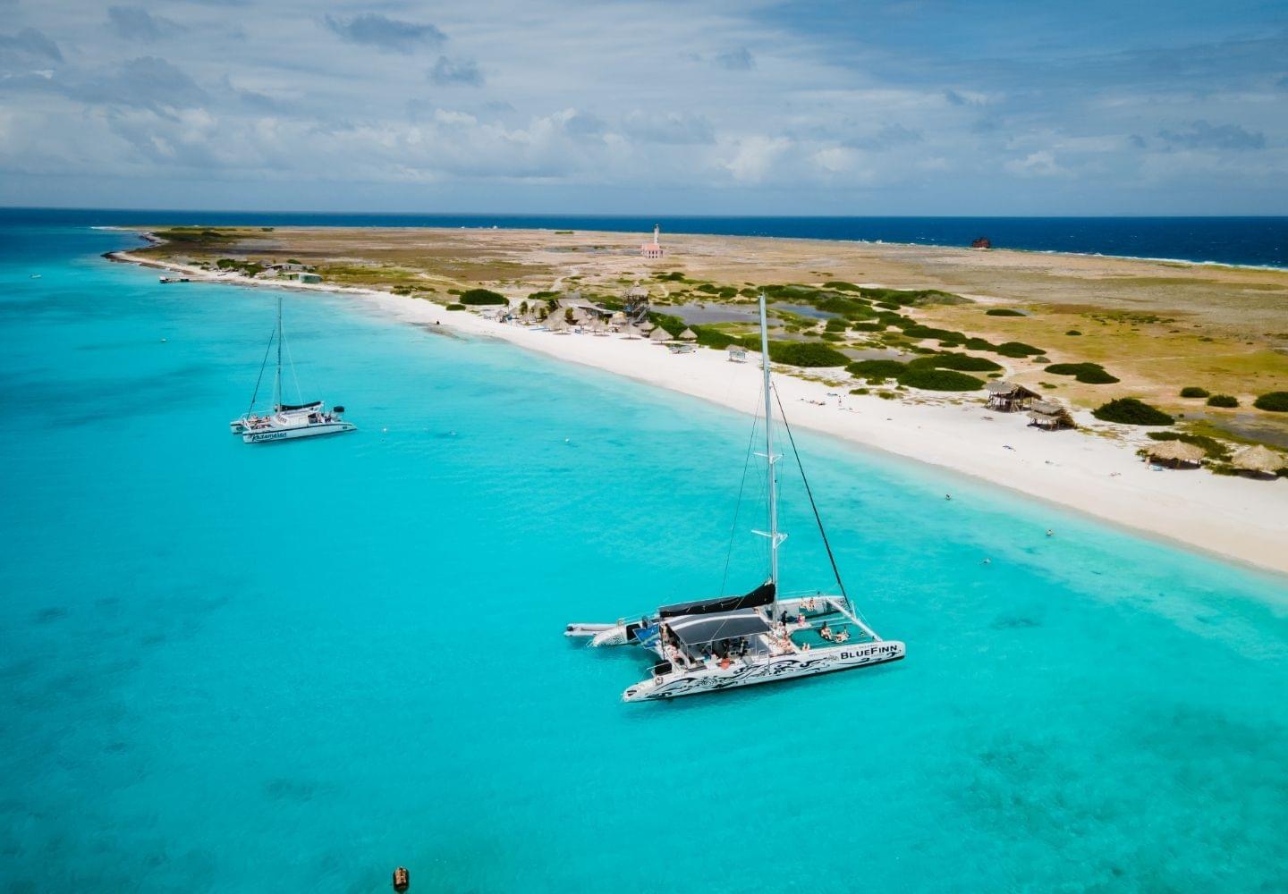 beach on island of Klein Curacao