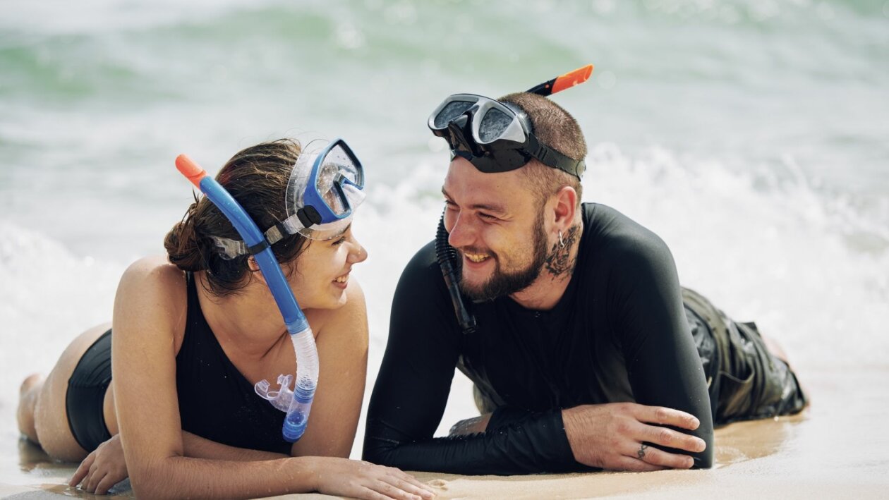 How to snorkel with a beard the easy way OutsiderView