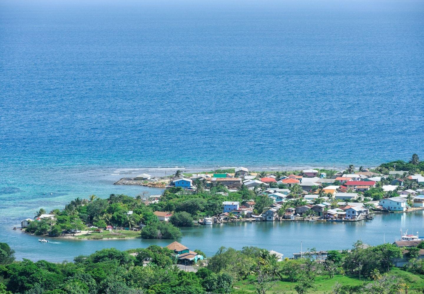 overview French Harbor roatan