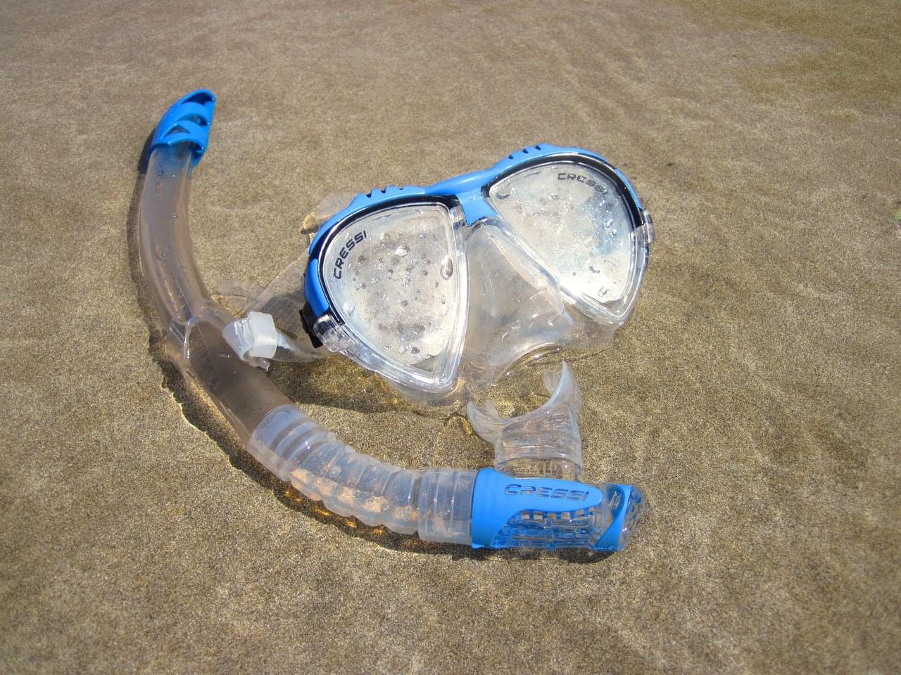 semi dry snorkel at the beach
