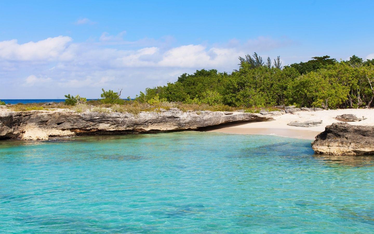 smith cove beach grand cayman