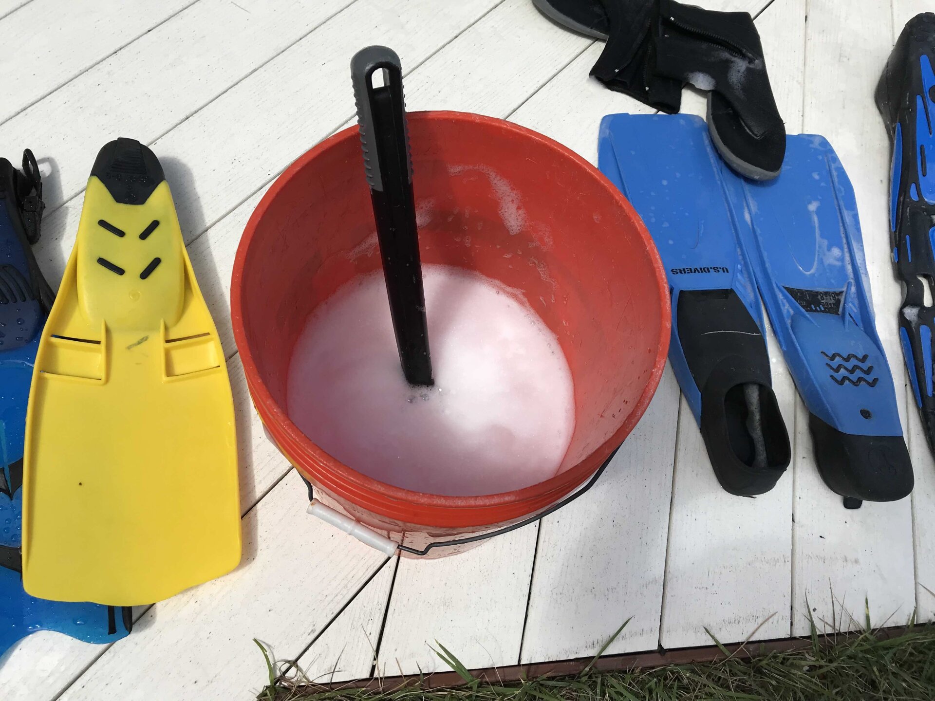 How to clean snorkeling gear OutsiderView