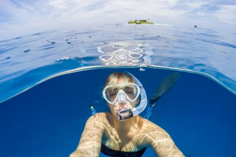 How to snorkel with glasses OutsiderView